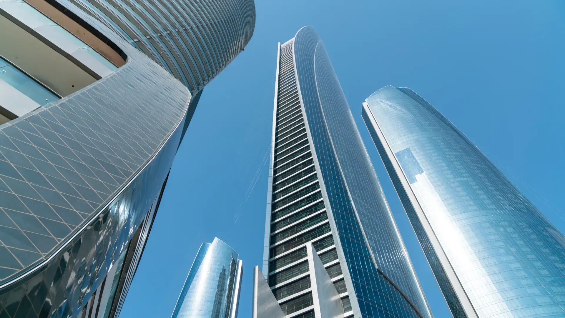 احتضان وإطلاق 250 شركة عقارية إماراتية